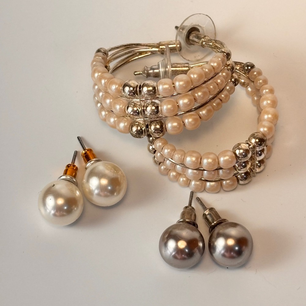 Vintage 1980s Faux Pearl Earring Set Cream Grey Silver Boho Chic Statement